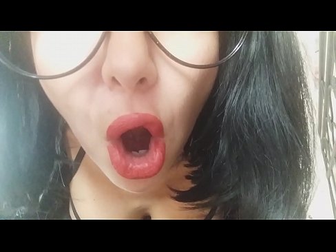 ❤️ Kara, via duonpatrino ne lasos vin iri al lernejo hodiaŭ... Mi bezonas vin tro multe... Kvalita sekso ĉe eo.japangaysex.ru ❤